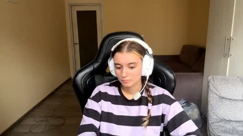 Elena online show from May 2026 06:10:02 AM