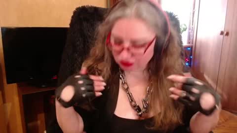 Snapshot of norma_gin chatting on March 2025 07:34:02 AM miss Tress online show from March 2025 07:34:02 AM