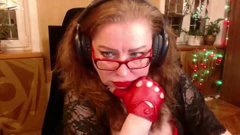 Snapshot of norma_gin chatting on September 2025 09:53:01 PM miss Tress online show from September 2025 09:53:01 PM