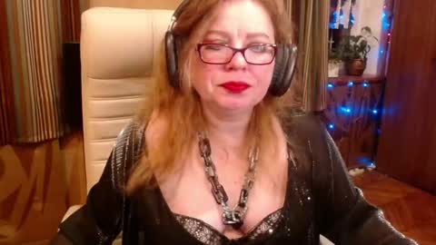 Snapshot of norma_gin chatting on November 2025 11:54:02 PM miss Tress online show from November 2025 11:54:02 PM