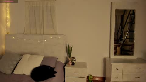 Norma Jeaane online show from March 2025 09:26:02 PM