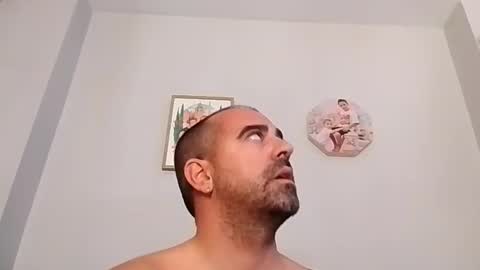 Snapshot of normalito42 chatting on September 2025 11:45:01 AM NORMALITO online show from September 2025 11:45:01 AM