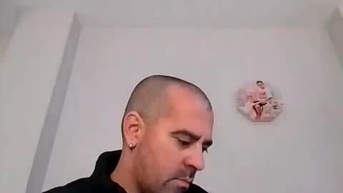 Snapshot of normalito42 chatting on January 2026 12:32:02 PM NORMALITO online show from January 2026 12:32:02 PM