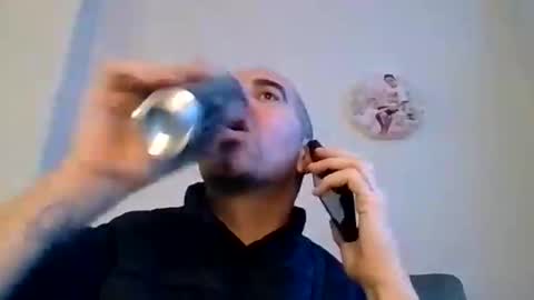 Snapshot of normalito42 chatting on February 2026 02:11:02 PM NORMALITO online show from February 2026 02:11:02 PM