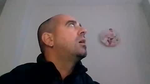 Snapshot of normalito42 chatting on February 2026 12:33:01 PM NORMALITO online show from February 2026 12:33:01 PM