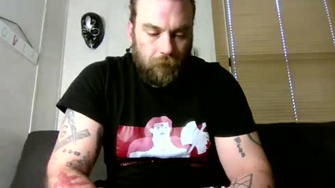 Snapshot of norsirish chatting on October 2025 01:12:02 PM norsirish online show from October 2025 01:12:02 PM