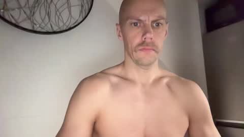 north_guy799643 online show from March 2026 03:21:02 AM