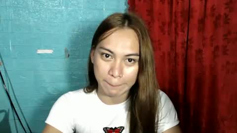 kiss me online show from February 2025 06:59:01 PM