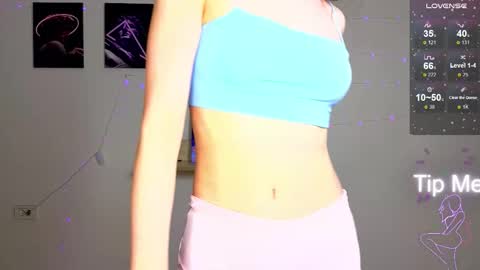 Hello My name is Helene NTMU  Finger up if u like what u see online show from December 2025 02:03:01 PM