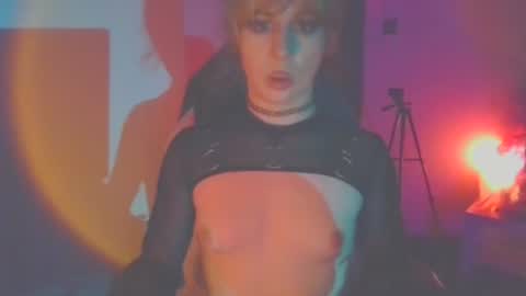 Lucy online show from April 2026 09:08:01 PM