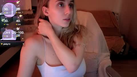 Snapshot of nova_sun chatting on March 2026 03:30:02 PM Mary online show from March 2026 03:30:02 PM