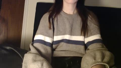 Snapshot of novafrey chatting on December 2024 01:24:02 AM Olivia online show from December 2024 01:24:02 AM