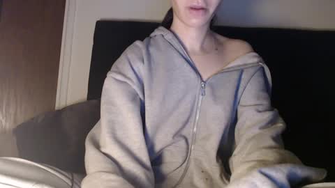 Snapshot of novafrey chatting on January 2025 04:04:02 AM Olivia online show from January 2025 04:04:02 AM