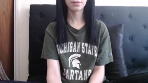 Snapshot of novafrey chatting on December 2025 07:55:01 PM Olivia online show from December 2025 07:55:01 PM