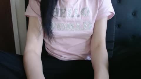 Snapshot of novafrey chatting on January 2026 05:18:02 PM Olivia online show from January 2026 05:18:02 PM