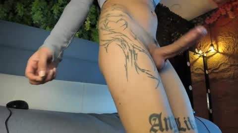 Snapshot of novi_rosse chatting on November 2025 07:36:03 PM Novi online show from November 2025 07:36:03 PM