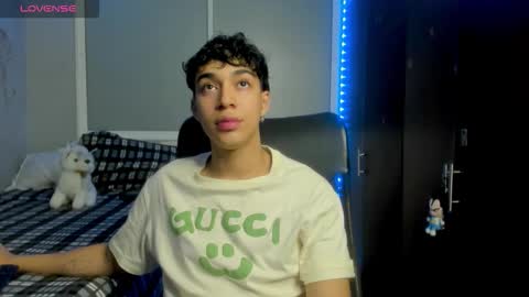 Snapshot of noxx_stark chatting on December 2025 03:16:02 AM Noxx online show from December 2025 03:16:02 AM