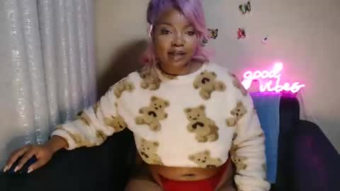 Snapshot of nudeberries515 chatting on November 2025 01:06:01 AM nudeberries515 online show from November 2025 01:06:01 AM