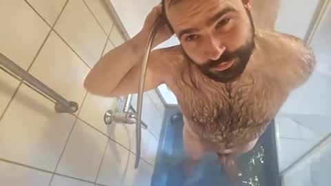 Vinz... online show from December 2025 08:20:01 AM