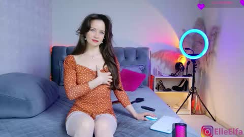 ElfaElle Im online .Wednesday Thursday Friday Saturday Sunday from 10pm to 2am  GMT3 online show from October 2025 07:44:02 PM