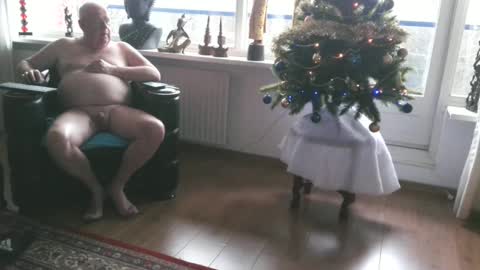 Nudejohn online show from December 2024 10:45:01 AM