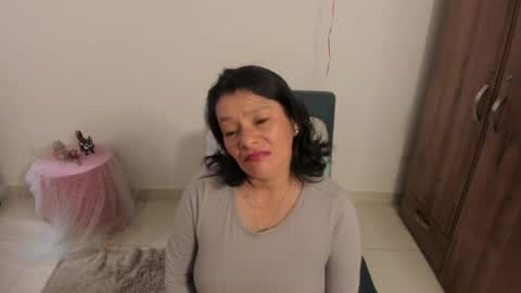 nuit_rose online show from July 2026 11:48:02 AM