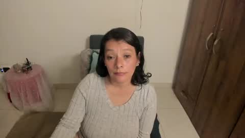 nuit_rose online show from July 2026 02:09:02 AM