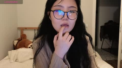 Erica online show from May 2026 11:32:02 PM