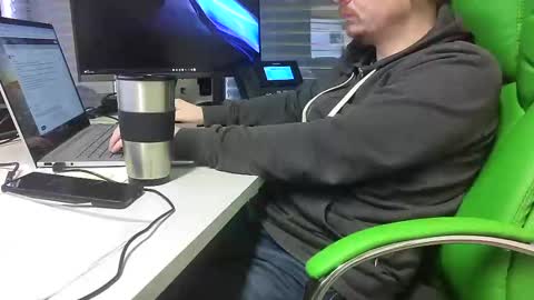 Snapshot of numlove chatting on December 2024 10:12:02 AM Slave for Mistress and Master online show from December 2024 10:12:02 AM