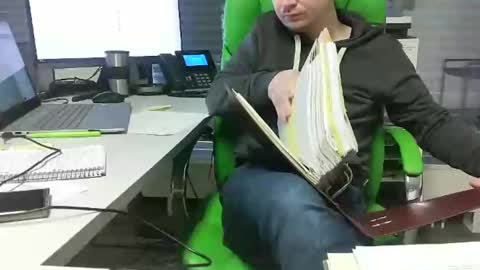 Snapshot of numlove chatting on January 2025 10:29:02 AM Slave for Mistress and Master online show from January 2025 10:29:02 AM