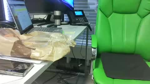 Snapshot of numlove chatting on February 2025 12:47:01 PM Slave for Mistress and Master online show from February 2025 12:47:01 PM