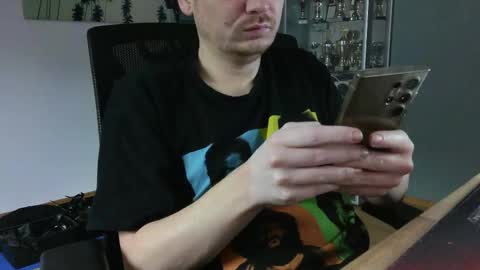 Snapshot of numlove chatting on October 2025 07:29:01 AM Slave for Mistress and Master online show from October 2025 07:29:01 AM