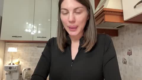 Snapshot of nursedoll chatting on September 2025 04:28:02 PM Ema online show from September 2025 04:28:02 PM