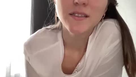 Snapshot of nursedoll chatting on December 2025 07:15:02 AM Ema online show from December 2025 07:15:02 AM