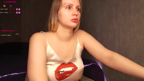 Snapshot of nutcrewlove chatting on December 2025 08:46:01 PM WEELCOMEEEEEEEEEE online show from December 2025 08:46:01 PM