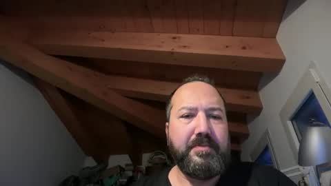 Nutelloso online show from November 2025 07:19:01 AM