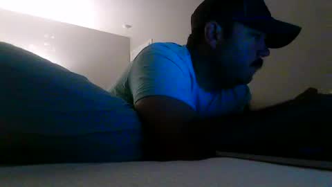 nuttincowboy727272 online show from April 2026 01:15:01 PM