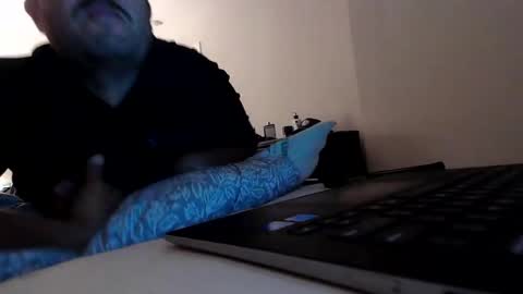 nuttincowboy727272 online show from May 2026 10:40:02 PM