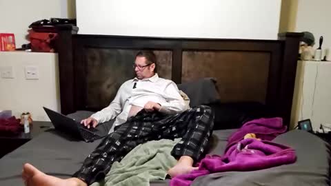 nuttyprof online show from October 2025 07:02:01 PM