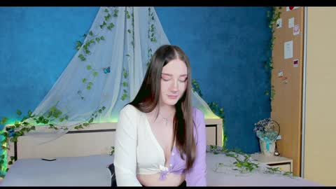 Snapshot of nymphalean chatting on December 2024 07:36:01 PM Kat online show from December 2024 07:36:01 PM