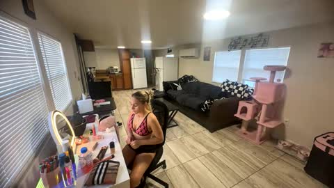 Snapshot of nymphomaticbaby chatting on November 2025 10:21:02 PM nymphomaticbaby online show from November 2025 10:21:02 PM