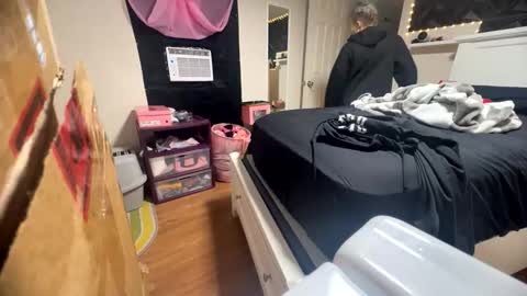 Snapshot of nymphomaticbaby chatting on December 2025 01:35:02 AM nymphomaticbaby online show from December 2025 01:35:02 AM