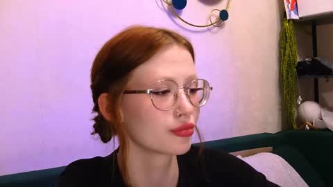 Snapshot of nyra_thira chatting on June 2026 12:46:02 AM nyra_thira online show from June 2026 12:46:02 AM
