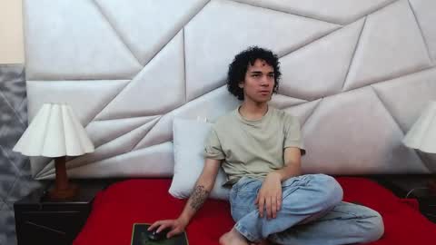 nyx_and_arian online show from April 2026 02:03:02 AM