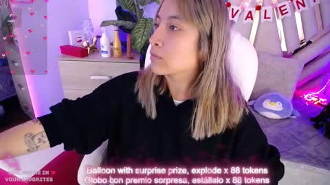 Alex   .    online show from February 2025 08:22:01 PM