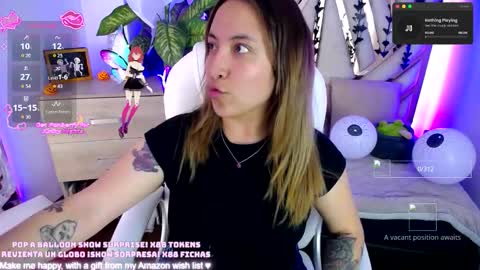 Alex   .    online show from October 2025 09:52:01 PM