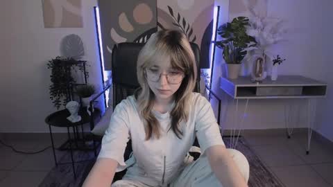 Nyx online show from June 2026 06:52:02 AM