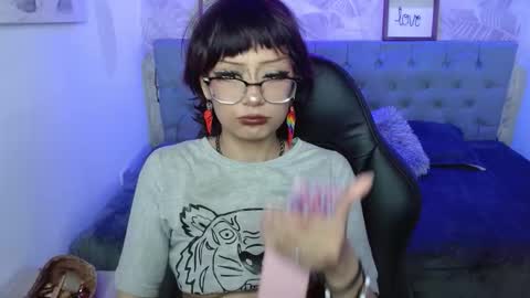 nyxie online show from October 2025 07:55:01 PM