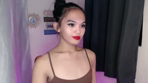 ITS ME NYXIEE online show from November 2025 08:24:02 PM