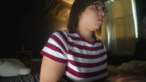 Snapshot of nyxraven chatting on January 2026 09:49:02 PM NyxRaven online show from January 2026 09:49:02 PM